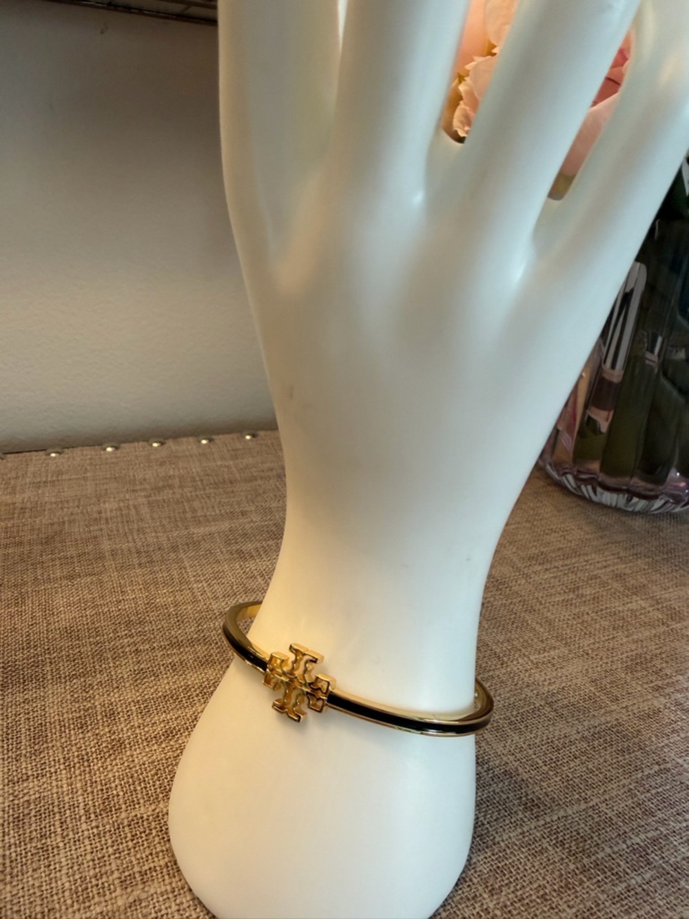 NIB Tory Burch Gold and Black Bracelet - Picture 8 of 8